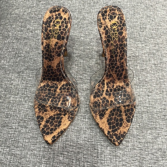 Olivia Jaymes Women's Transparent Leopard Pattern Stiletto Heeled Mule Sandals - Picture 3 of 14